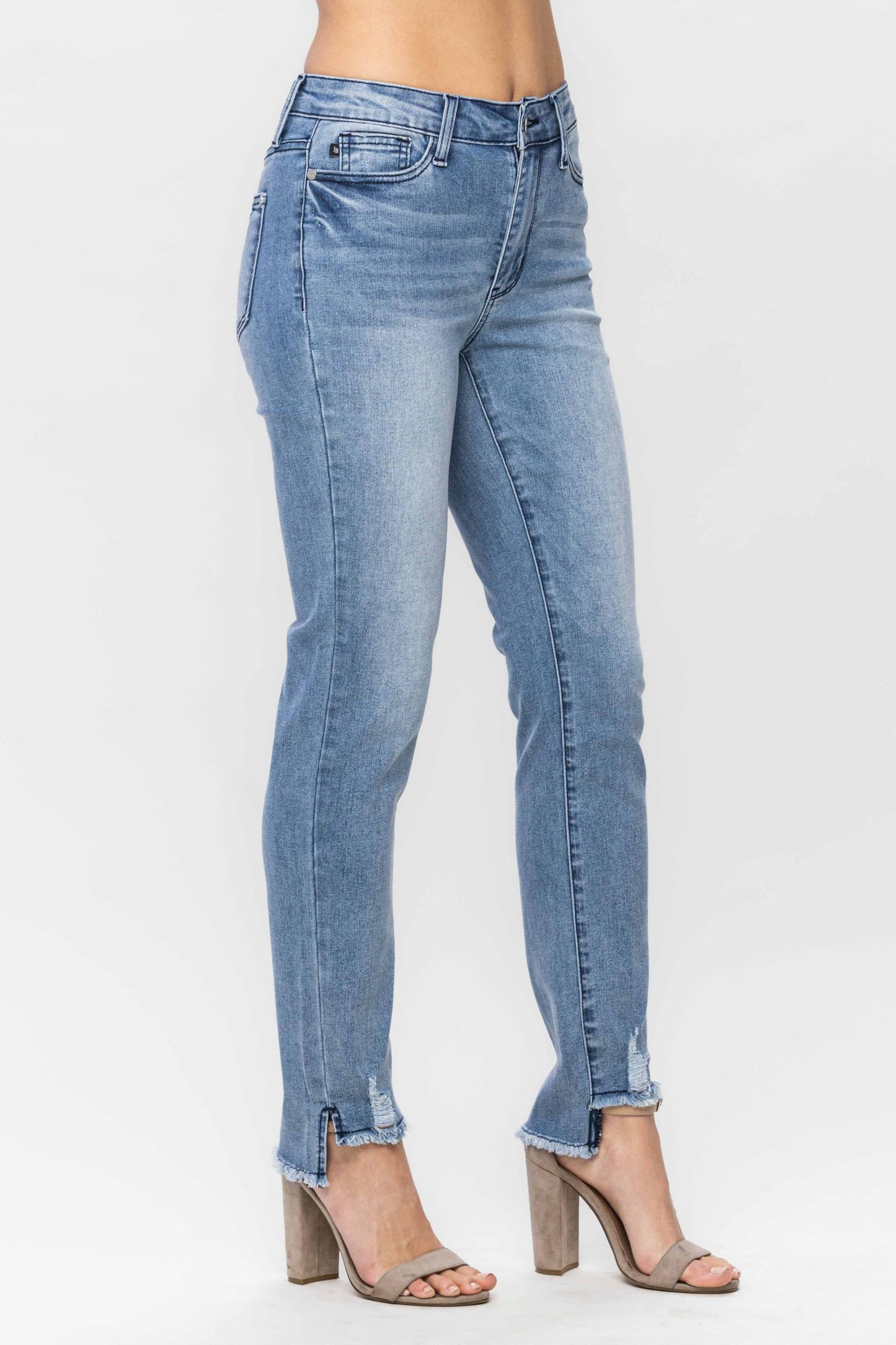 Mid Rise Cool Denim Sustainable Relaxed Fit - Medium Blue