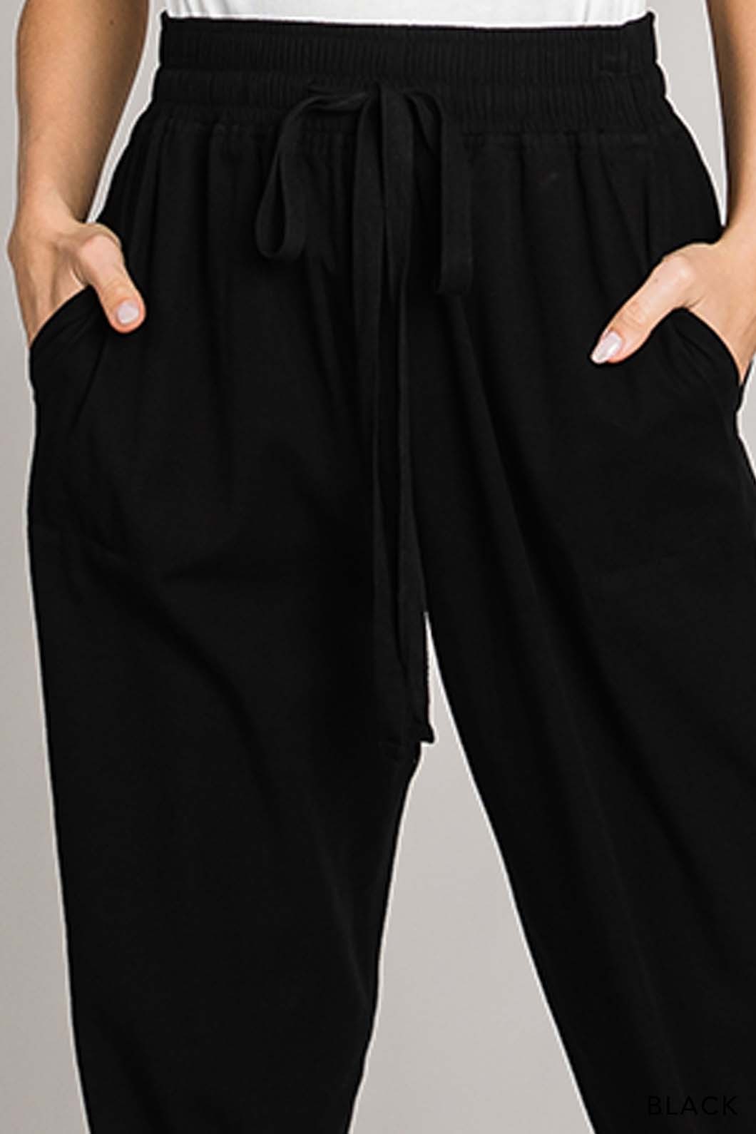 Fray Hem Detailed Cropped Pants - Black