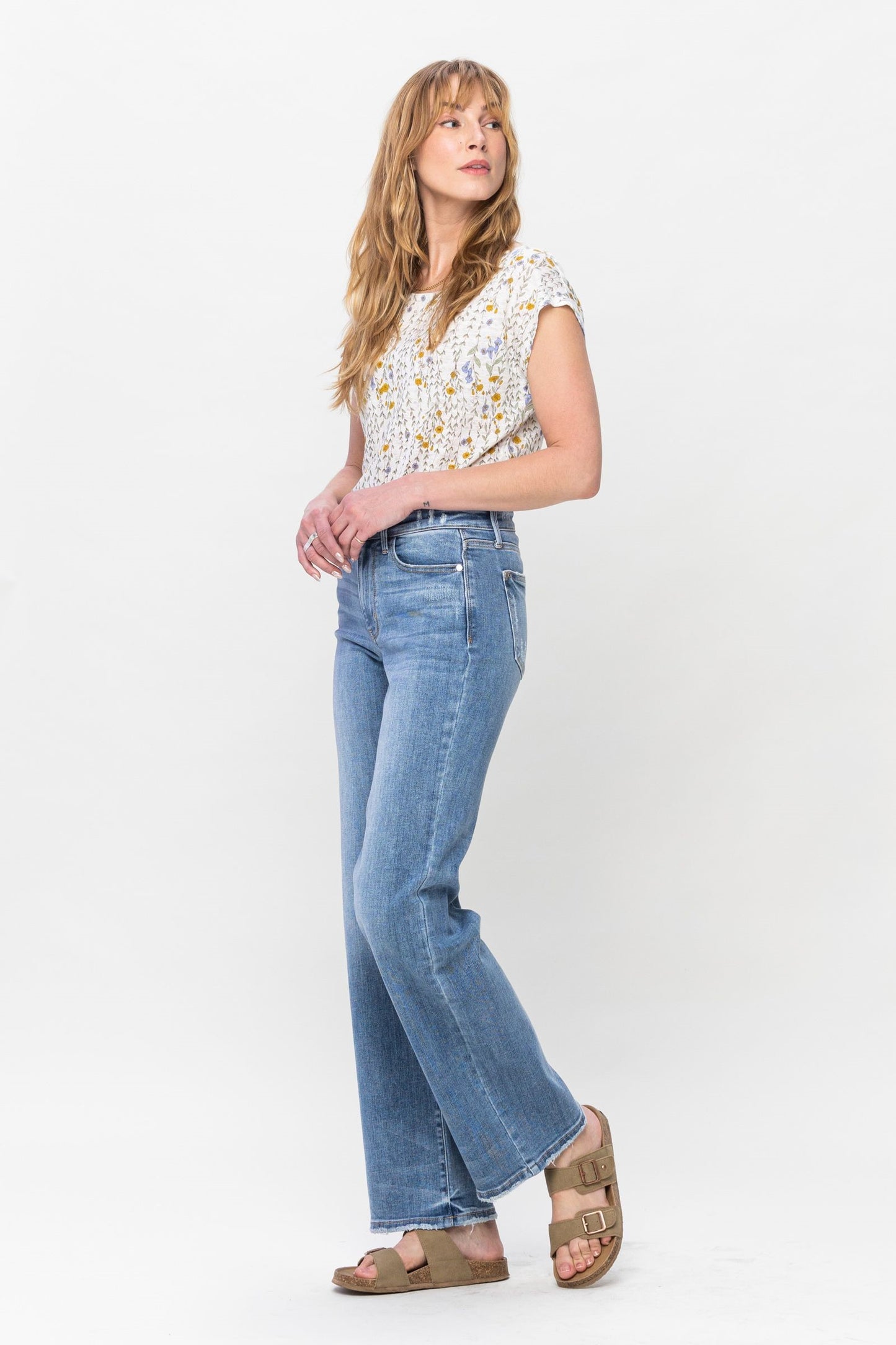 Mid Rise Vintage Wash Wide Leg Jeans - Medium