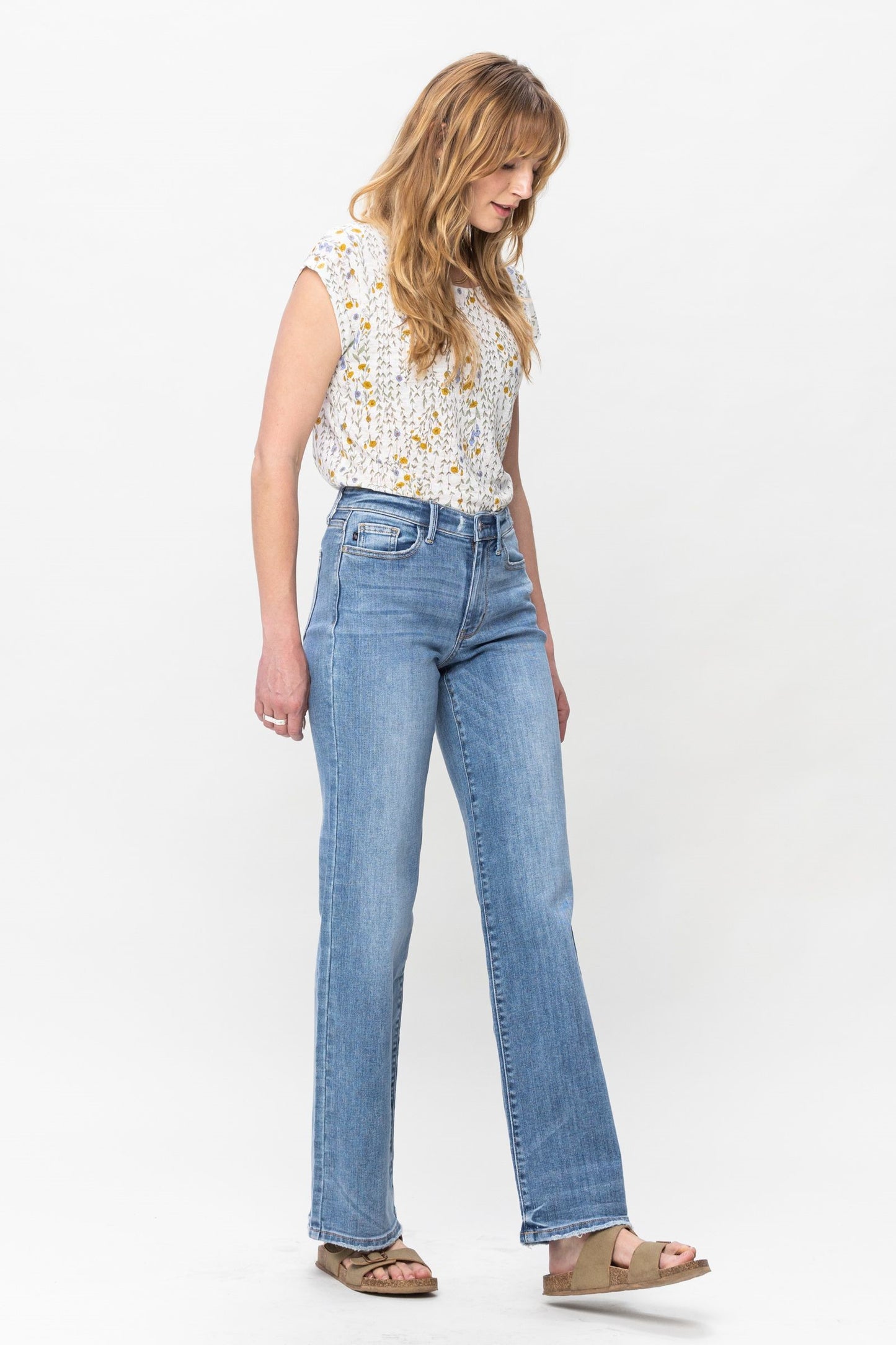 Mid Rise Vintage Wash Wide Leg Jeans - Medium