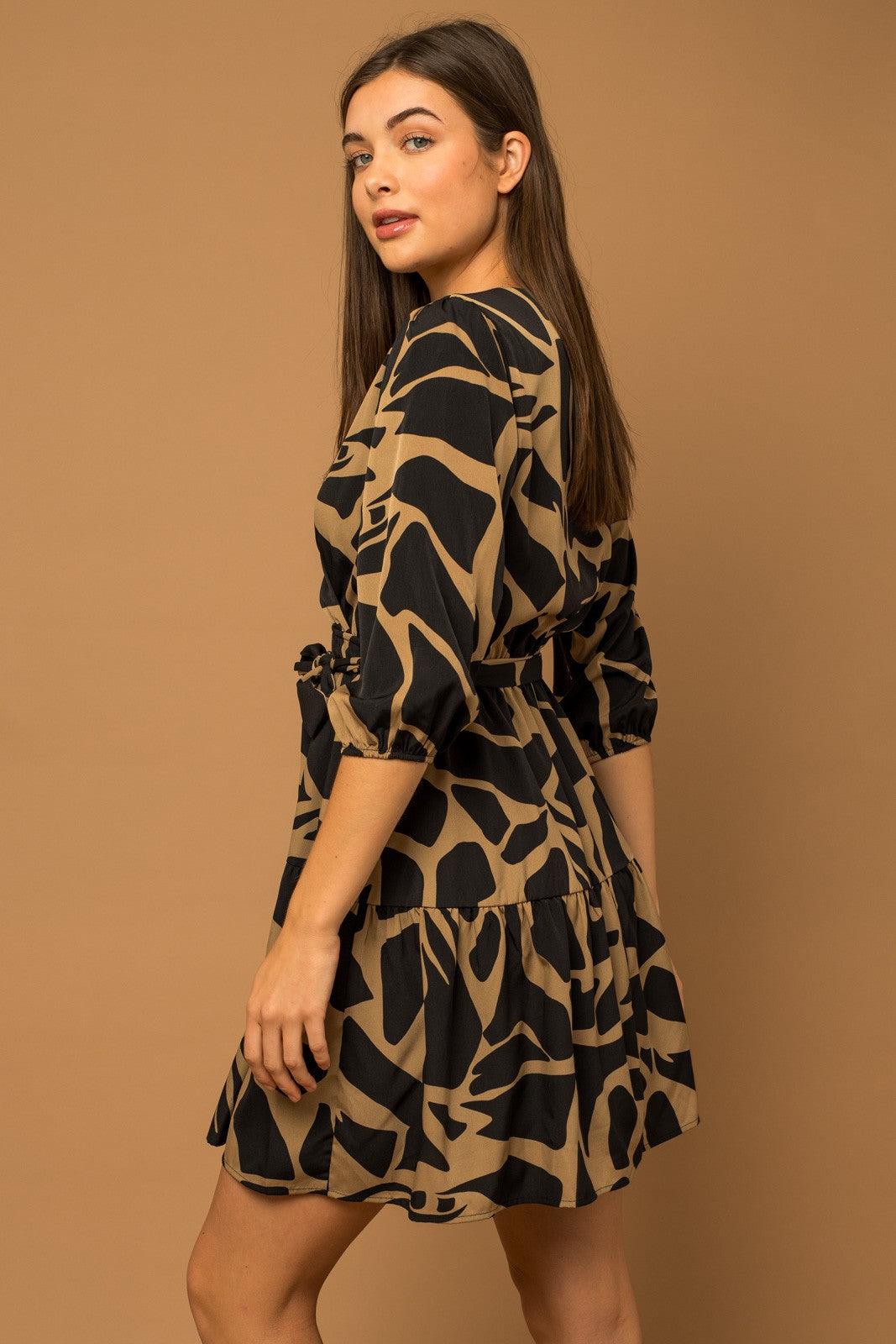 3/4 Sleeve Surplice Abstract Print Dress - Black/Taupe