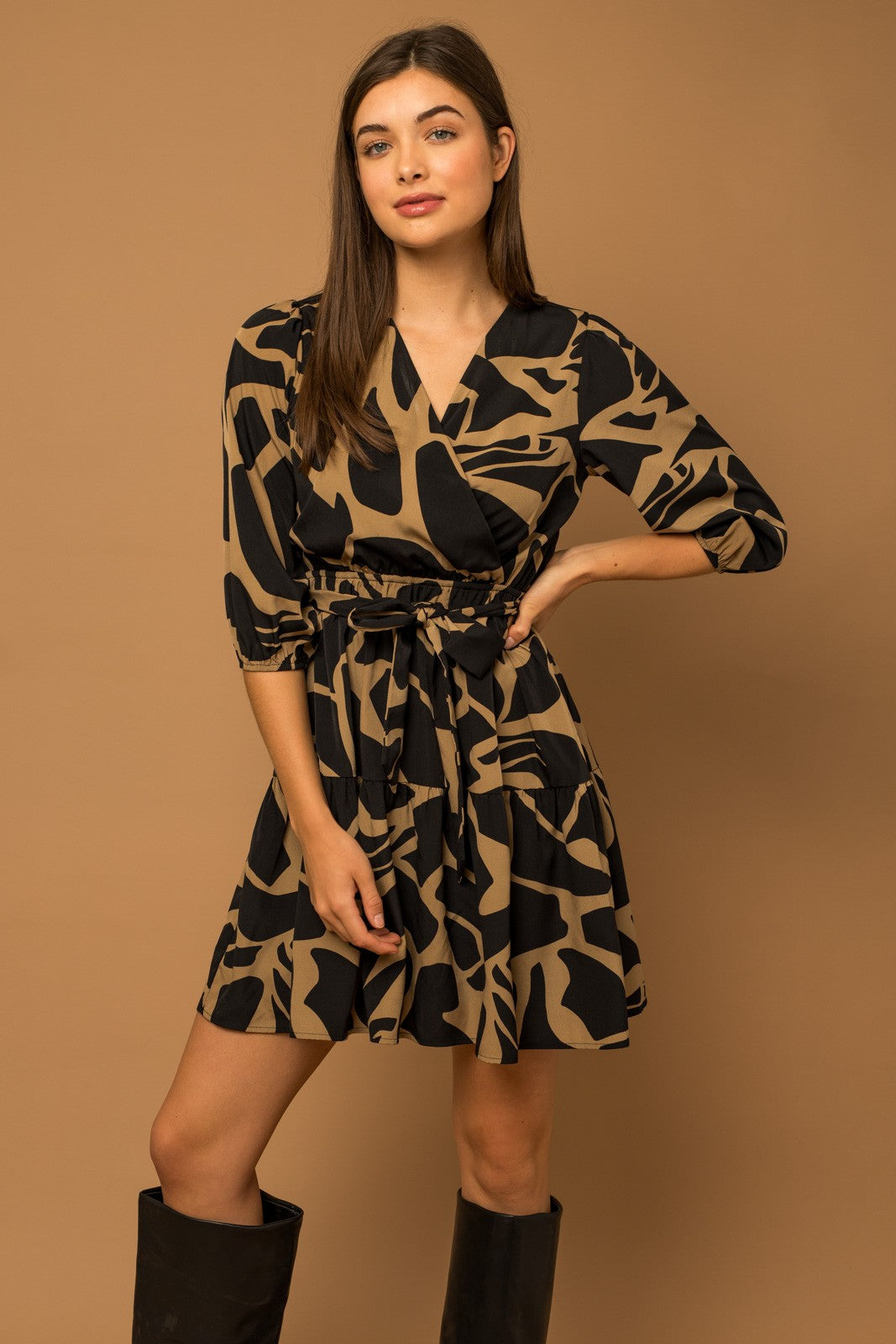 3/4 Sleeve Surplice Abstract Print Dress - Black/Taupe