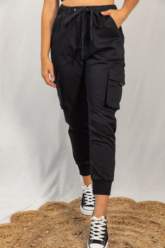 High Waisted Solid Woven Cargo Jogger - Black